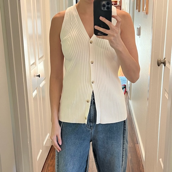 COS Rib Knit V-Neck Sleeveless Vest. S. White - Picture 1 of 5